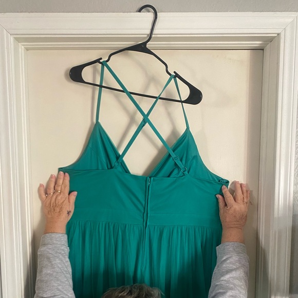 Prom/Formal Dress - Picture 3 of 4